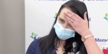 Nurse Collapses on Television Minutes After Receiving Covid Vaccine